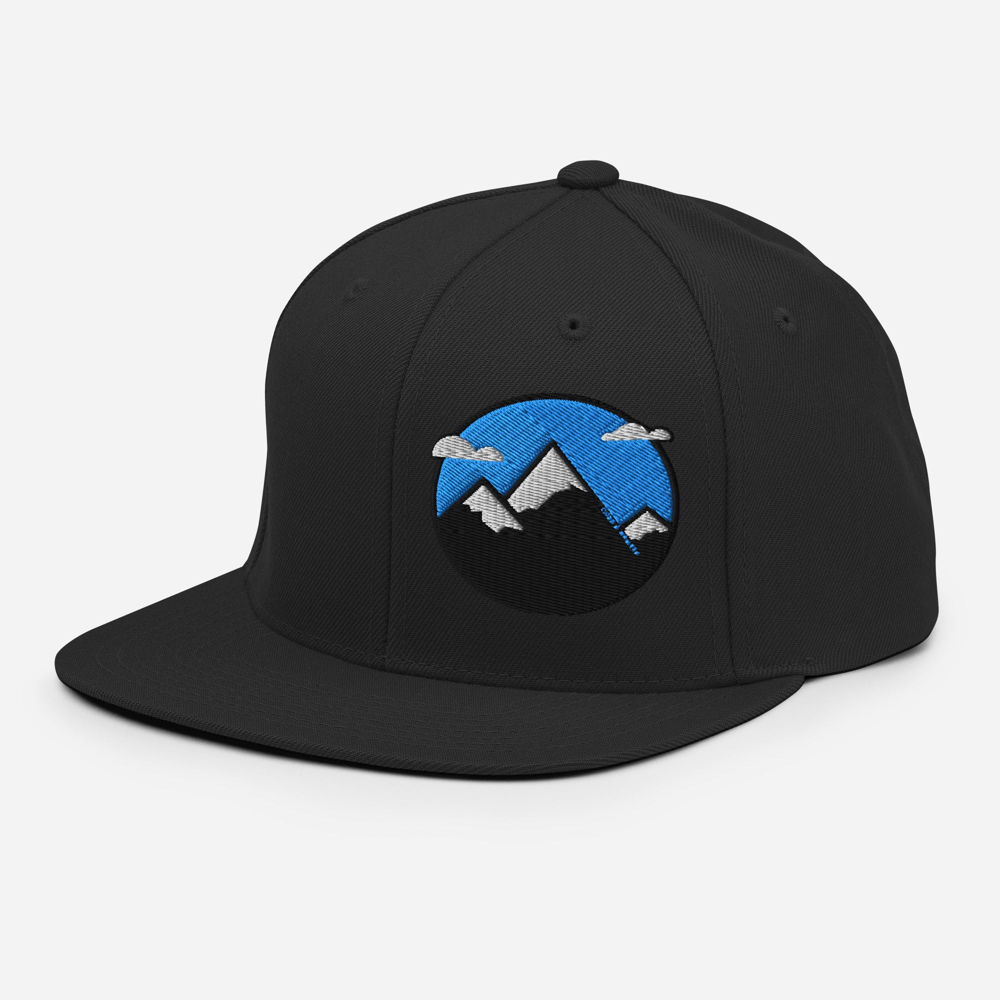 black-snapback-hat-with-logo